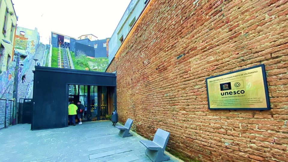 Imagen Entrada Ascensor Cordillera - Calle Serrano