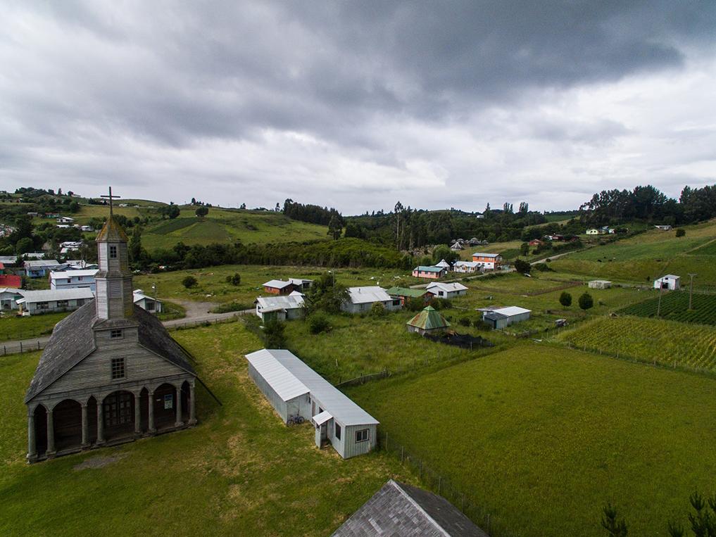 Vista de Aldachildo y su Iglesia