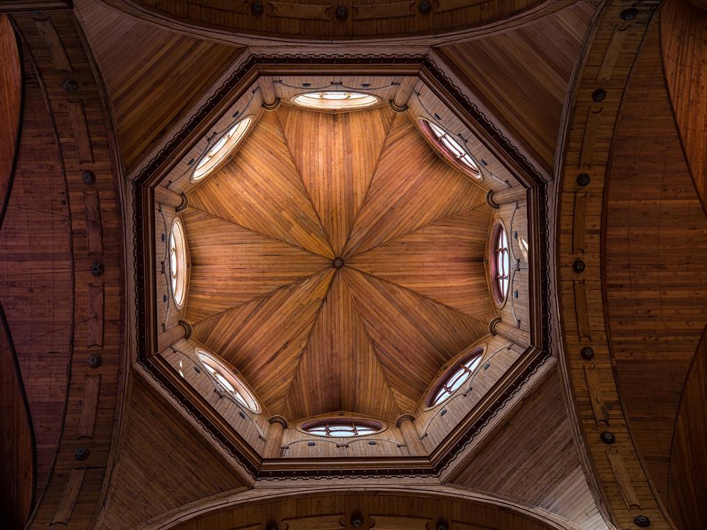 Interior de la Iglesia San Francisco de Castro