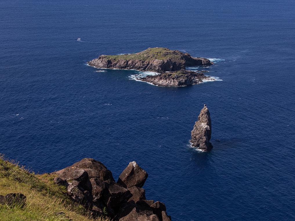 Motu Kao Kao, Motu Iti y Motu Nui, vistos desde Rano Kau