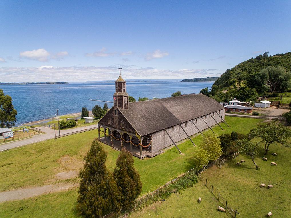 Vista de Quinchao y su Iglesia