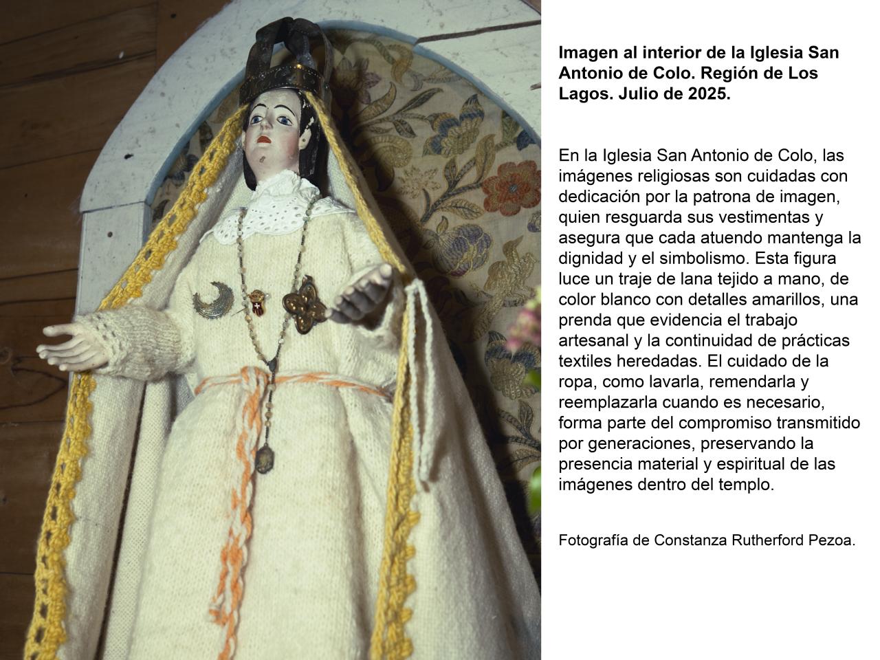 Imagen dentro de la Iglesia San Antonio de Colo