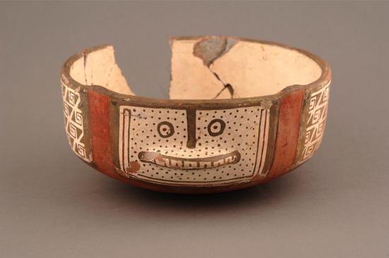 Puco zoomorfo, cultura Diaguita, periodo alfarero intermedio tardío; 8,5 x 18∅ cm Museo del Límarí, Ovalle, Chile, Surdoc 11-85