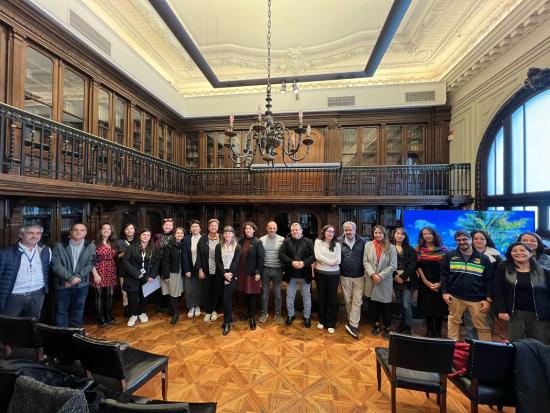 Participantes de la charla